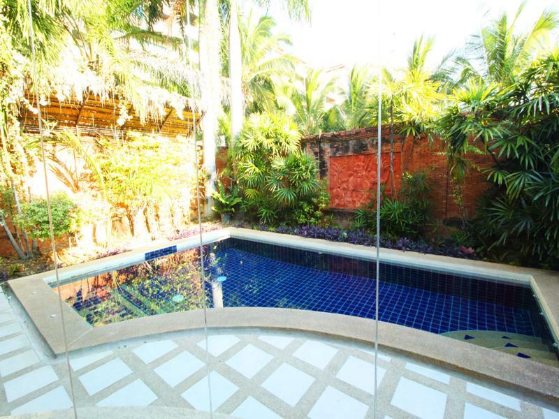 Cosy Beach Pool Villas By Pattaya Sunny Rentals Exterior photo
