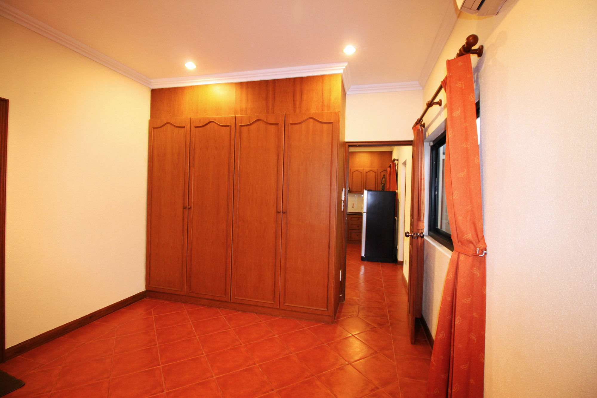 Cosy Beach Pool Villas By Pattaya Sunny Rentals Exterior photo