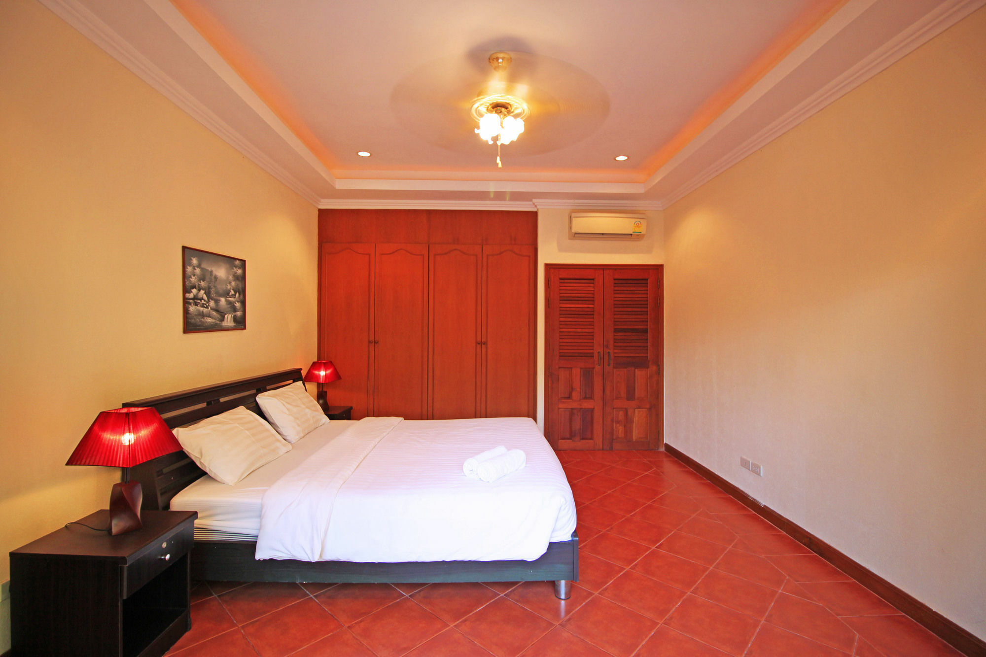 Cosy Beach Pool Villas By Pattaya Sunny Rentals Exterior photo